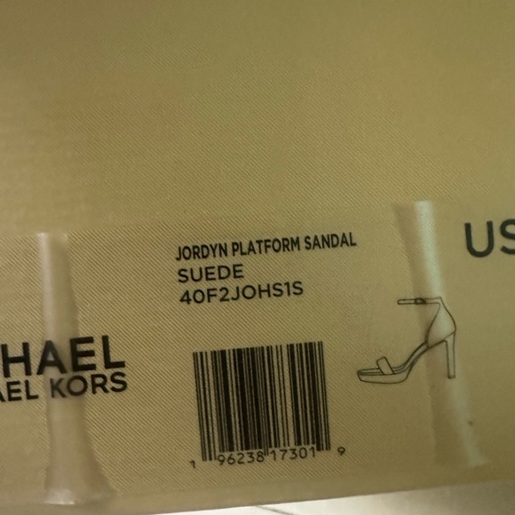 Michael Kors Jordyn Heels in Black - Picture 5 of 5